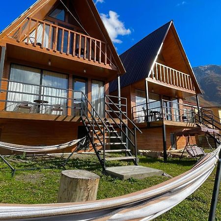 Twin Cottages Kazbegi Екстер'єр фото