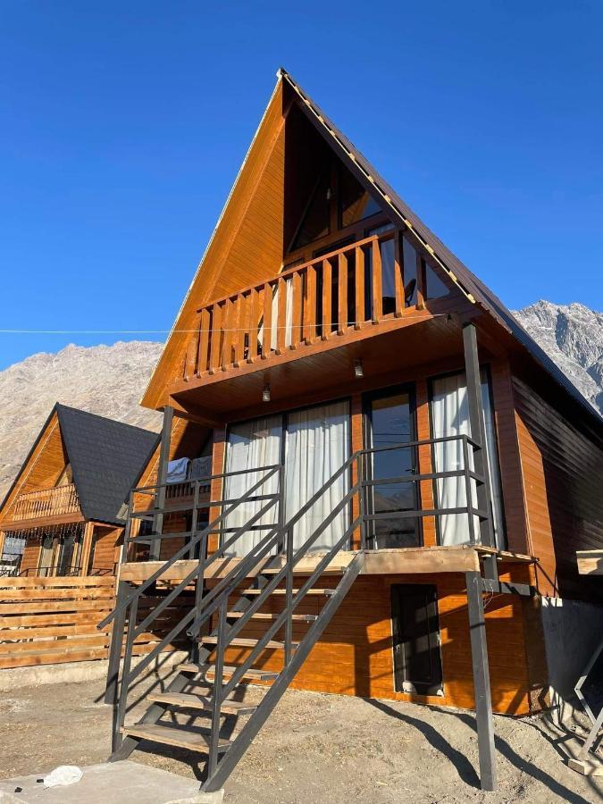 Twin Cottages Kazbegi Екстер'єр фото