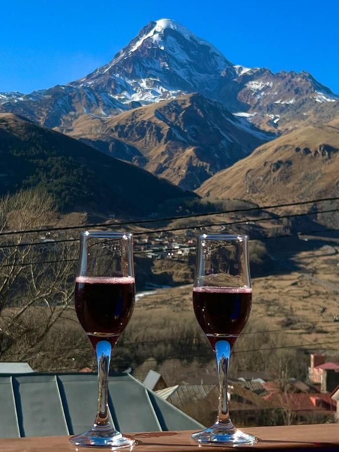 Twin Cottages Kazbegi Екстер'єр фото